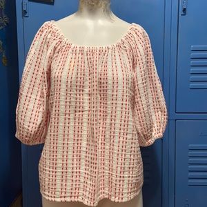 Universal Thread Top